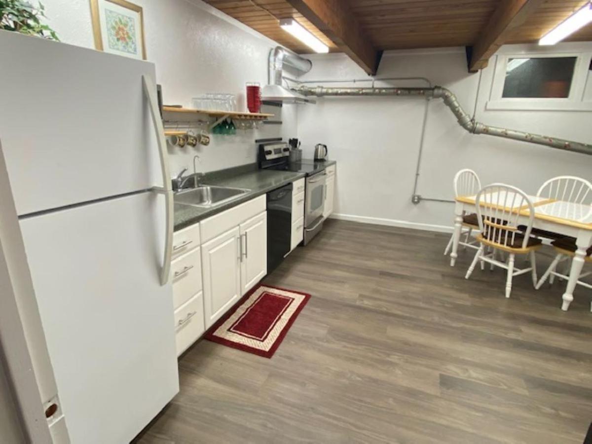 Spacious Lower Level Living All For You! Corvallis Buitenkant foto